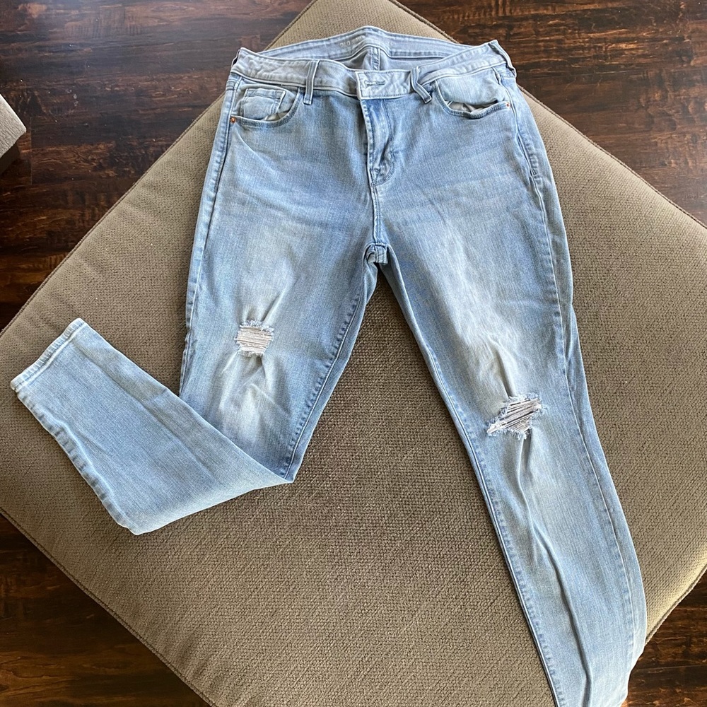 Old navy rockstar super skinny distressed jeans